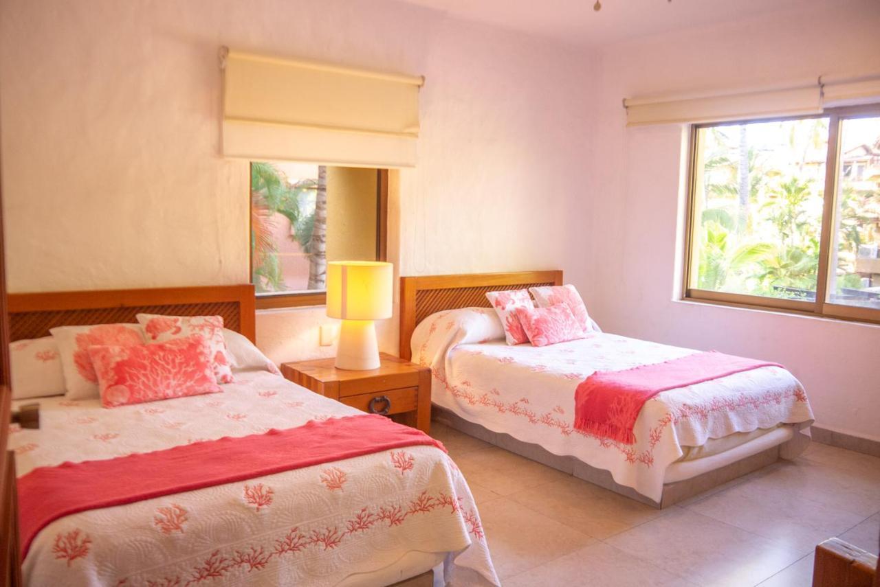 Los Tules Ocean Front Condo ,With Amazing Ocean View By Kivoya ปูแอร์โตบาญาร์ตา ภายนอก รูปภาพ
