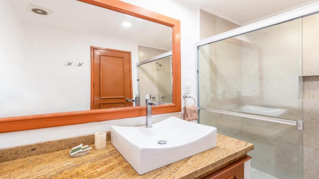 Los Tules Ocean Front Condo ,With Amazing Ocean View By Kivoya ปูแอร์โตบาญาร์ตา ภายนอก รูปภาพ
