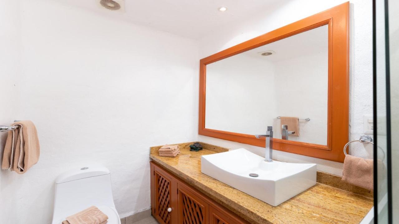 Los Tules Ocean Front Condo ,With Amazing Ocean View By Kivoya ปูแอร์โตบาญาร์ตา ภายนอก รูปภาพ
